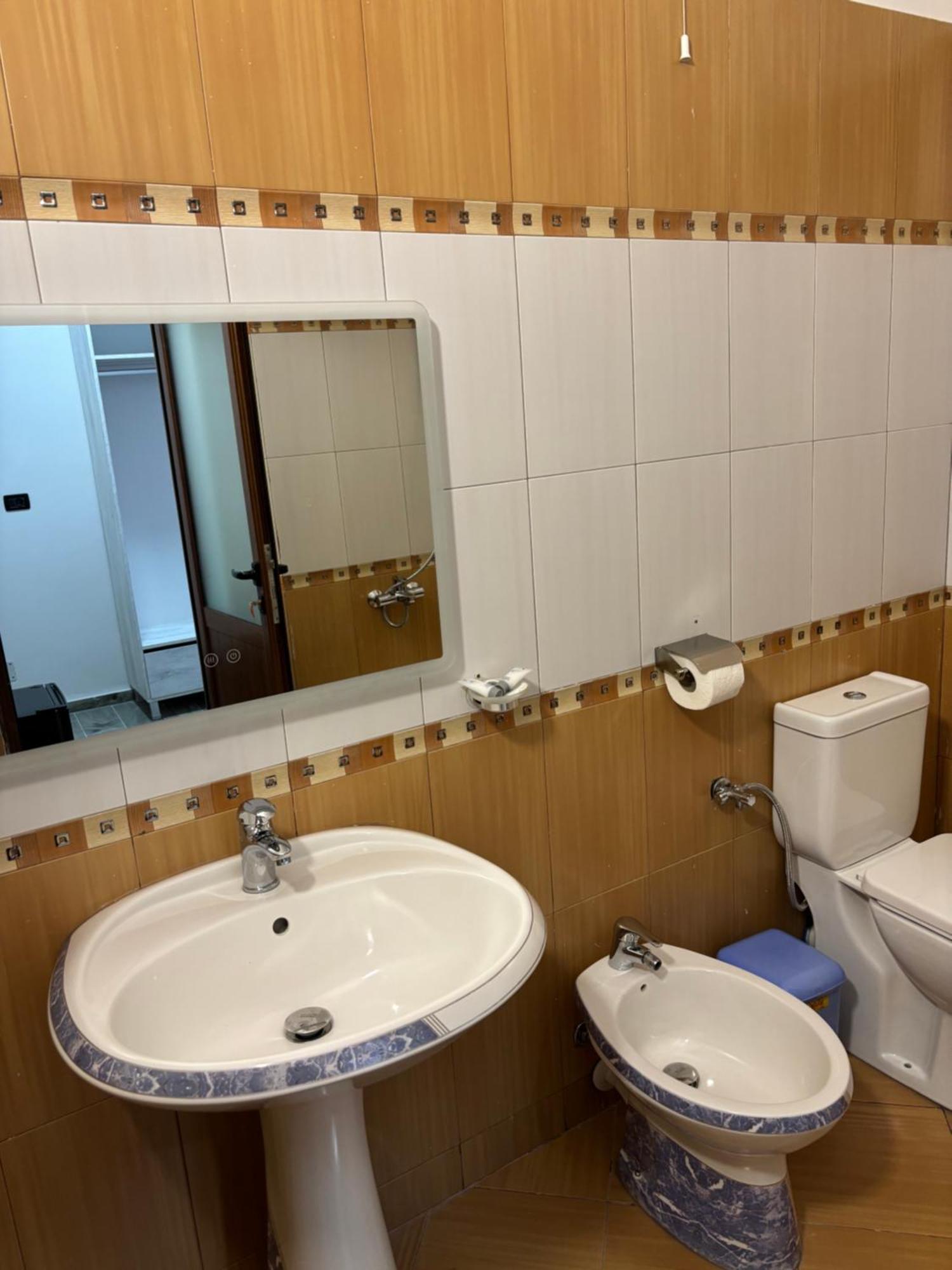 Hotel Vila Stefa Vlorë エクステリア 写真